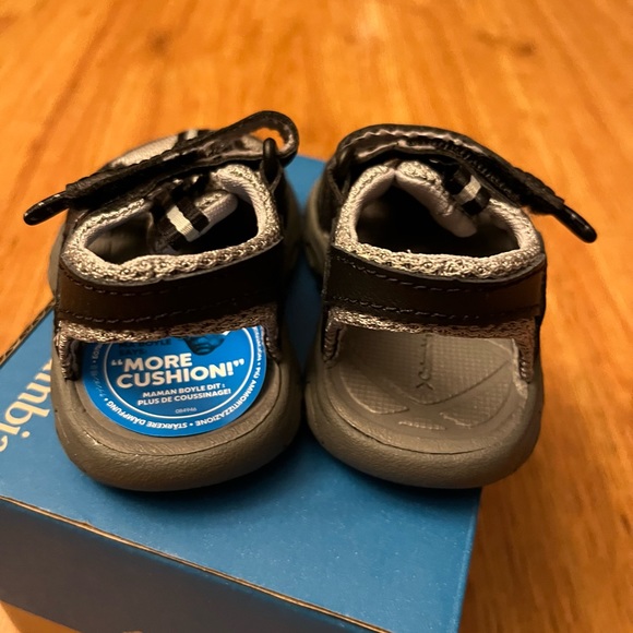 Columbia NWT infant boy sandals - Picture 3 of 5
